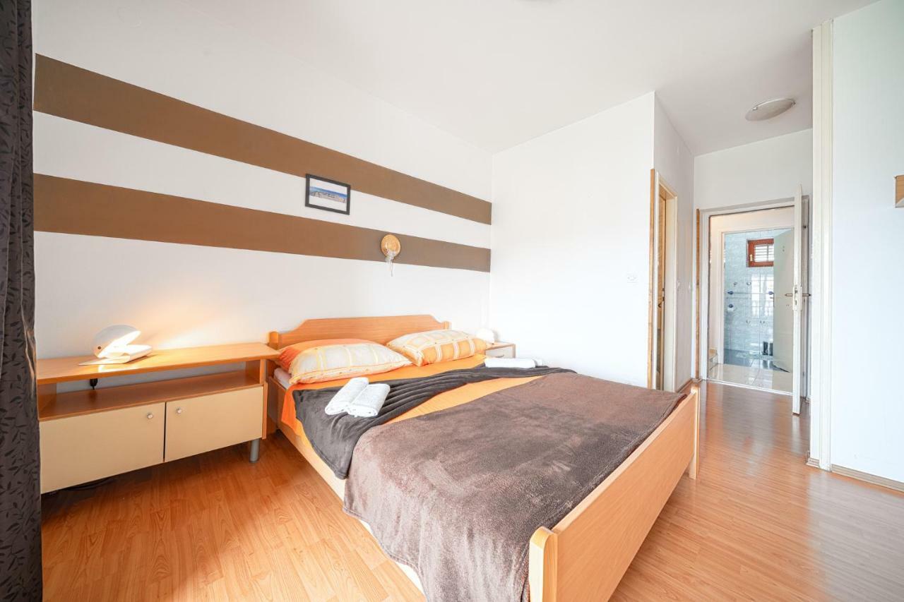 Apartments Janjac Vodice Luaran gambar